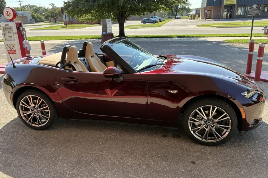 2025_mazda_mx-5_img_7298-18150